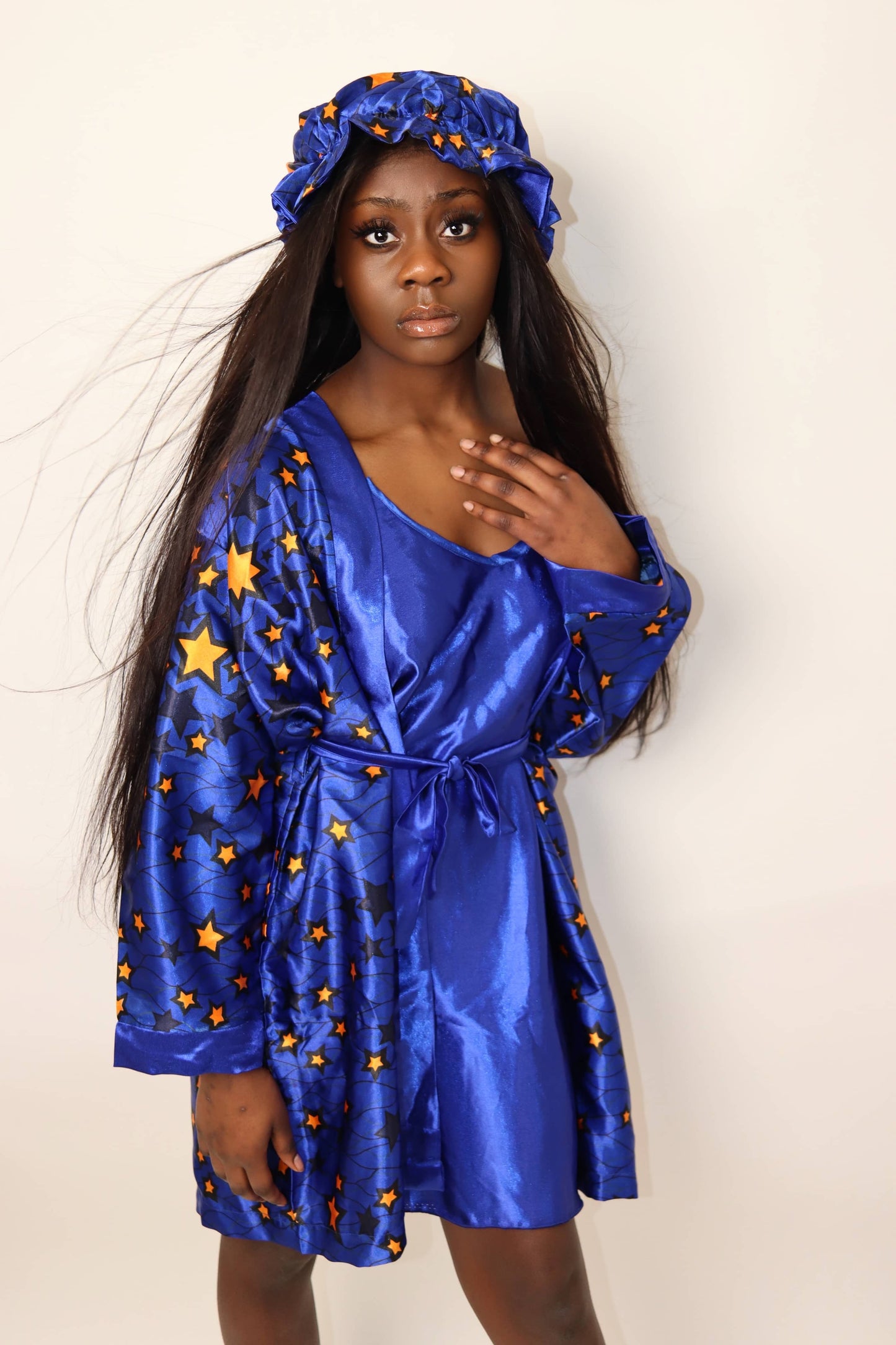BLUESTARS NIGHTDRESS WITH DRESSING GOWN and HAIR BONNET